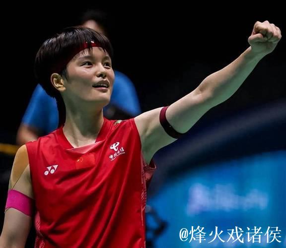 王祉怡与韩悦携手晋级中国香港羽毛球公开赛女单决赛