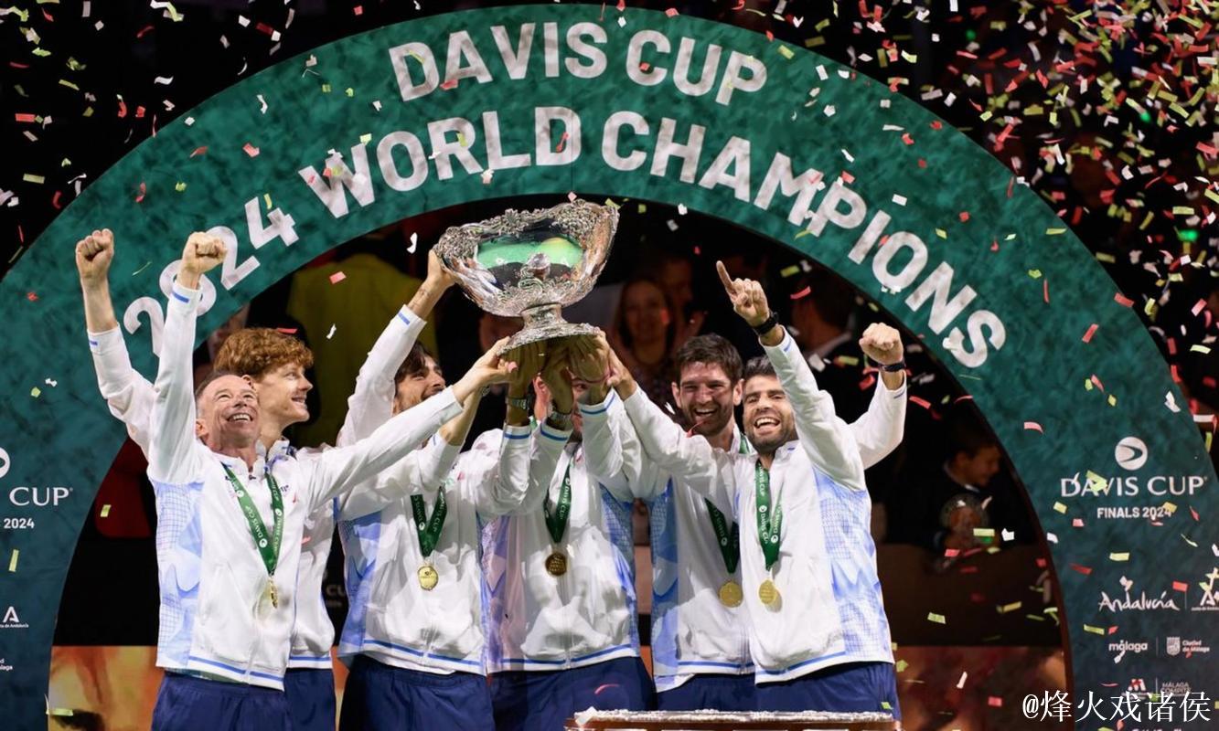 意大利队2-0击败西班牙 成就戴维斯杯三连冠辉煌 意大利队2-0击败西班牙 成就戴维斯杯三连冠辉煌